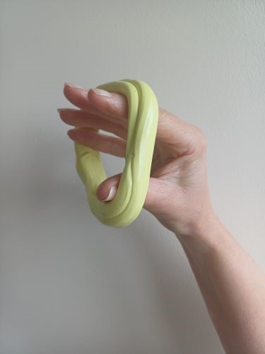 Putty Finger Span, roll the putty into a sausage and spread between fingers
