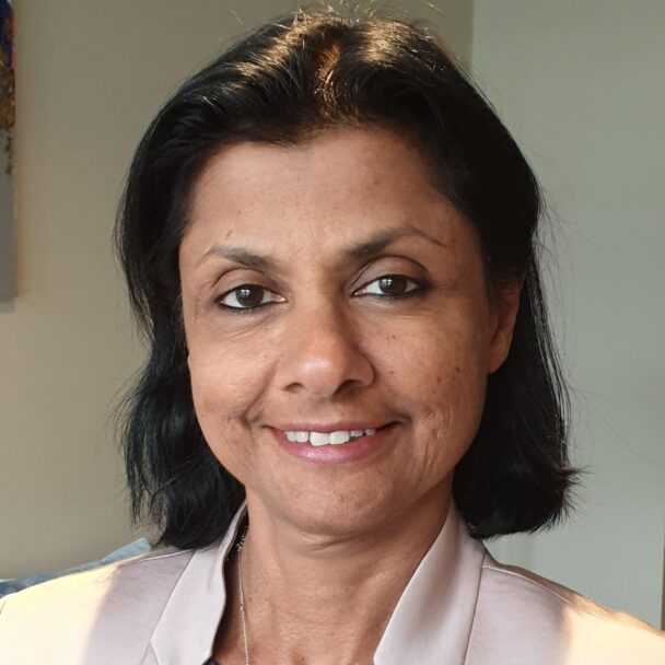 Dr Anna Matthew