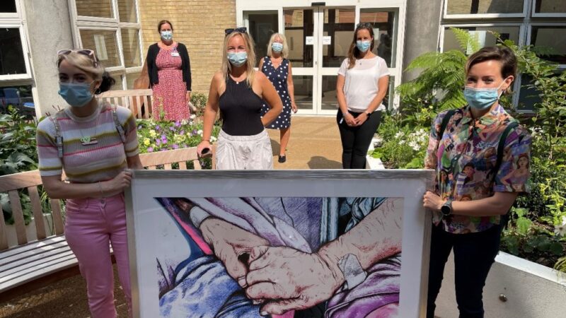 holding-hands-painting-1024x768